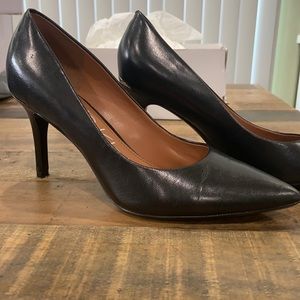 Calvin Klein Gayle black leather pumps